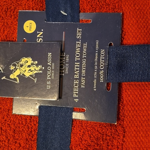 U.S. Polo Assn. 4 Piece Luxurious Red Bath  Towel Set, Retail Price $49.99 - Picture 8 of 12